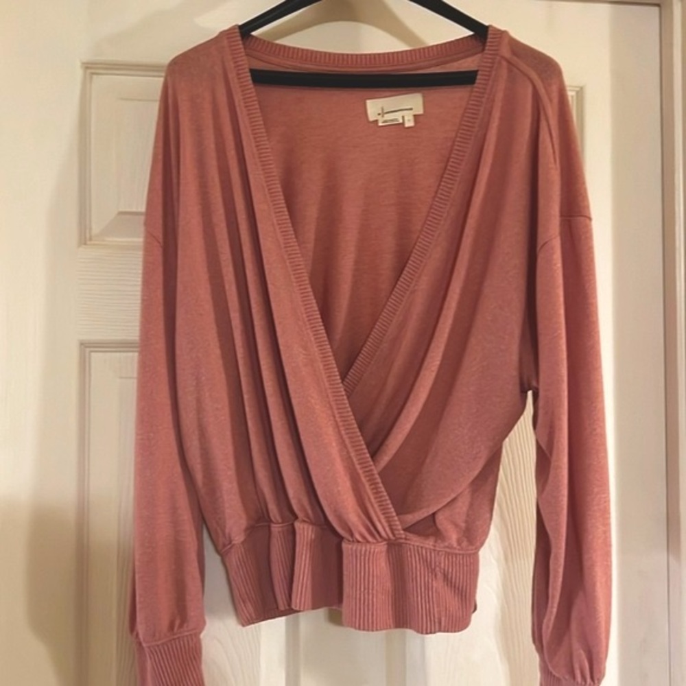 Anthropologie Soft Easy Drape Style Pullover Deep V Neck Long Sleeve Top. Size L